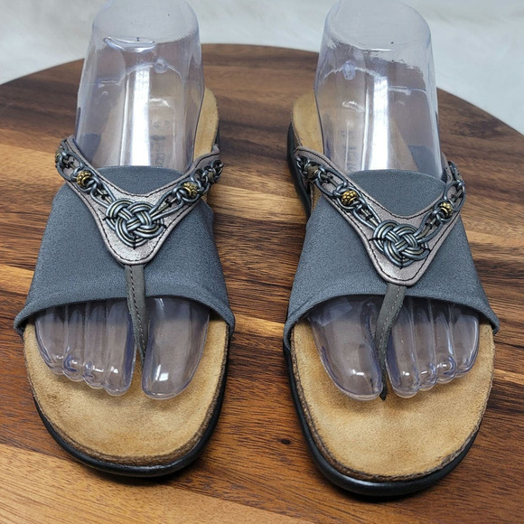 Naot Leather Gray Beaded Slide On Women's Flip Flop 41/10-10.5 - Picture 1 of 9